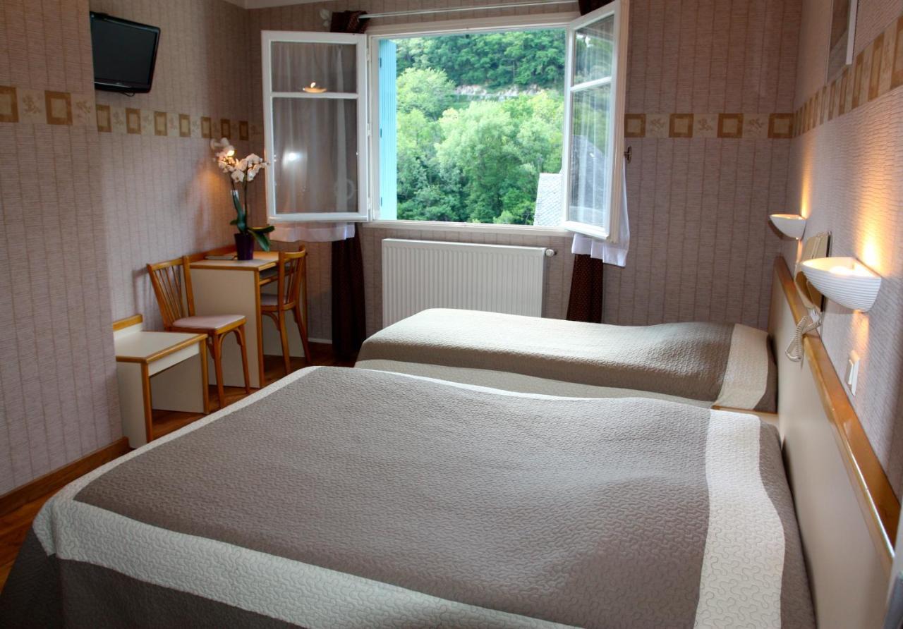 Hotel Restaurant Des Deux Vallees Entraygues-sur-Truyère Oda fotoğraf