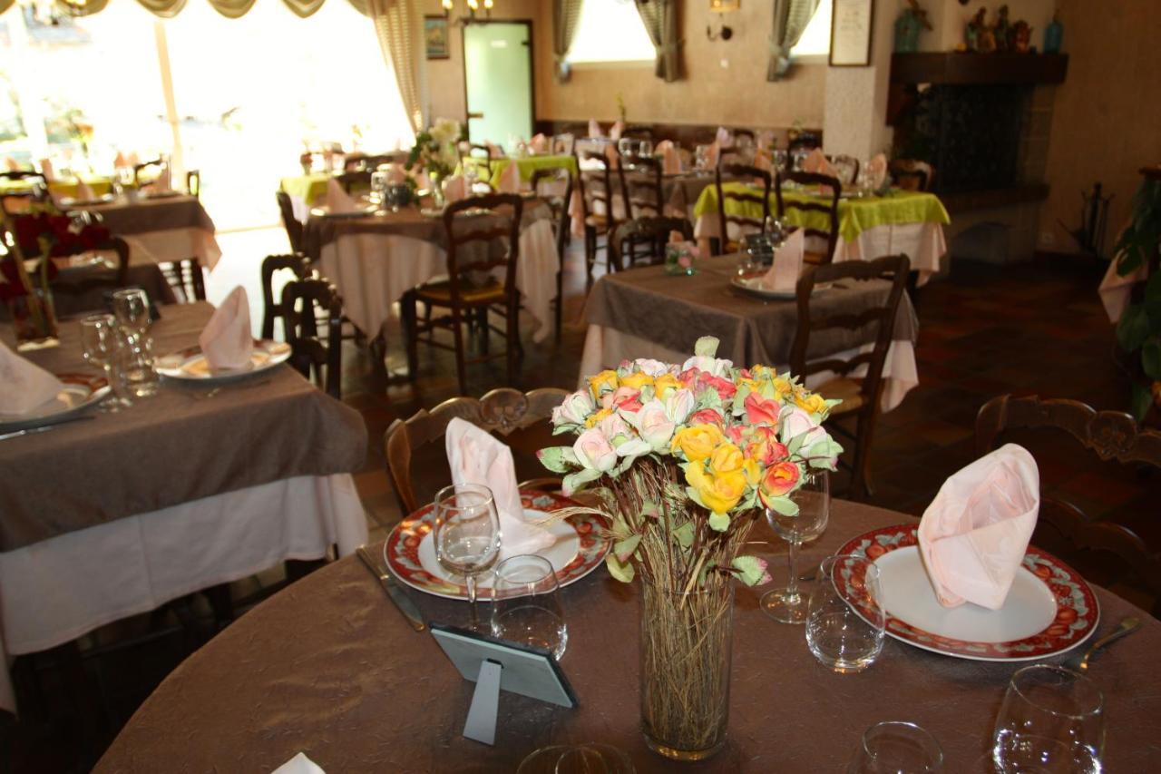 Hotel Restaurant Des Deux Vallees Entraygues-sur-Truyère Dış mekan fotoğraf